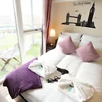 Birmingham Fiveways Garden View Apartment